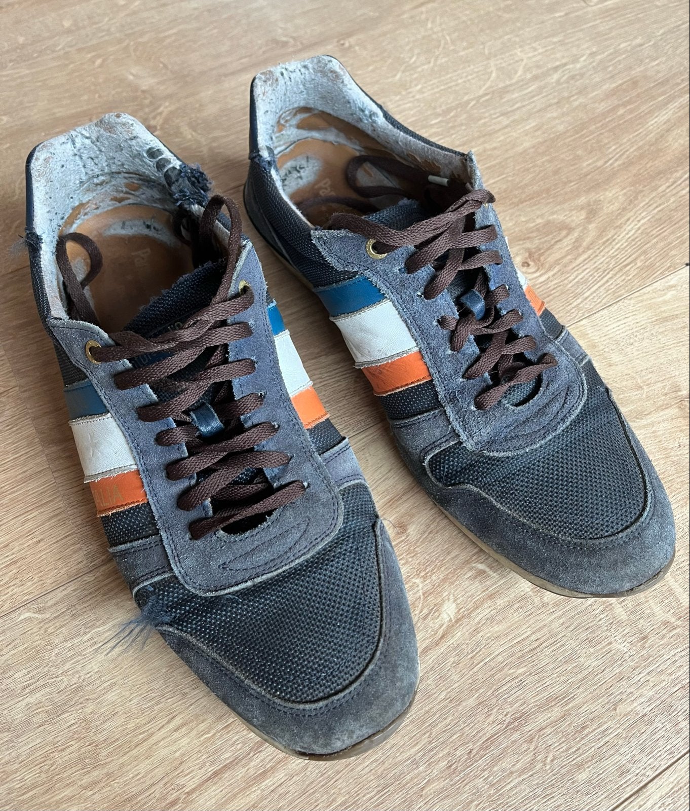 Pantofola d'Oro afgetrapt 44, Overige kleuren, Ophalen of Verzenden, Sneakers of Gympen, Gedragen