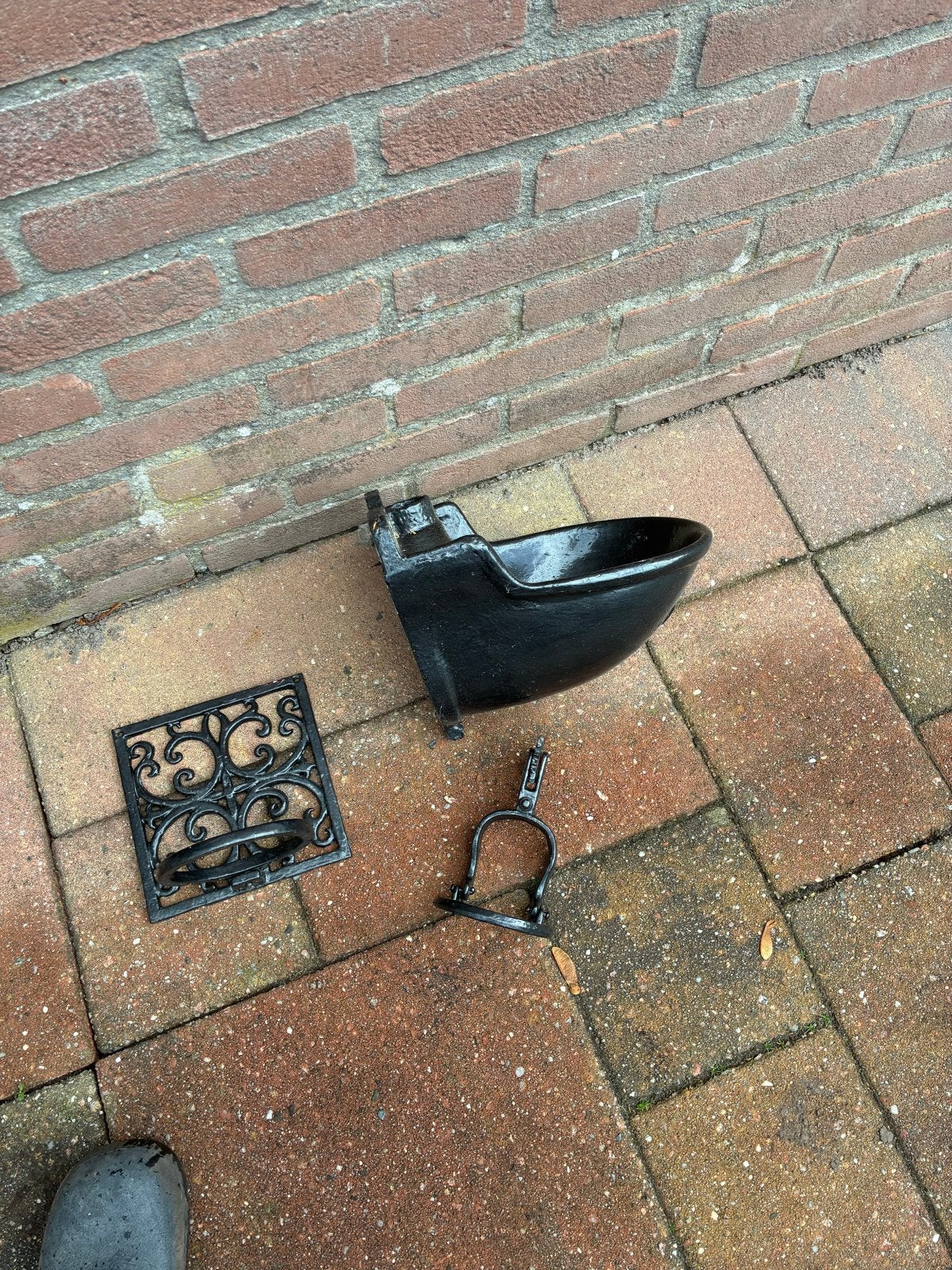 Gietijzeren drinkbak en rooster, Antiek en Kunst, Ophalen