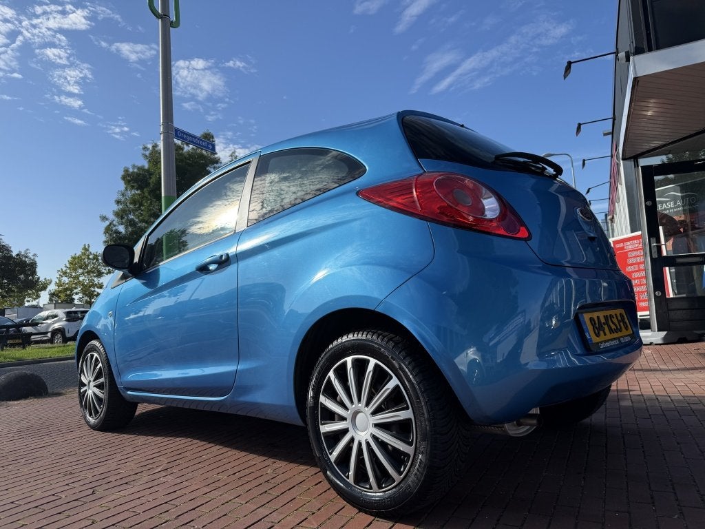 Ford Ka 1.2 Titanium airco zeer nette ka! (bj 2010), Auto's, Gebruikt, 1242 cc, Origineel Nederlands, Bedrijf
