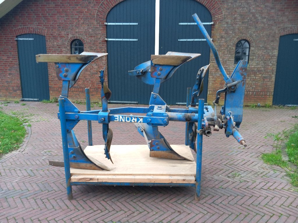 KRONE ploeg 2-schaar kantelploeg, Ophalen, Grondbewerking