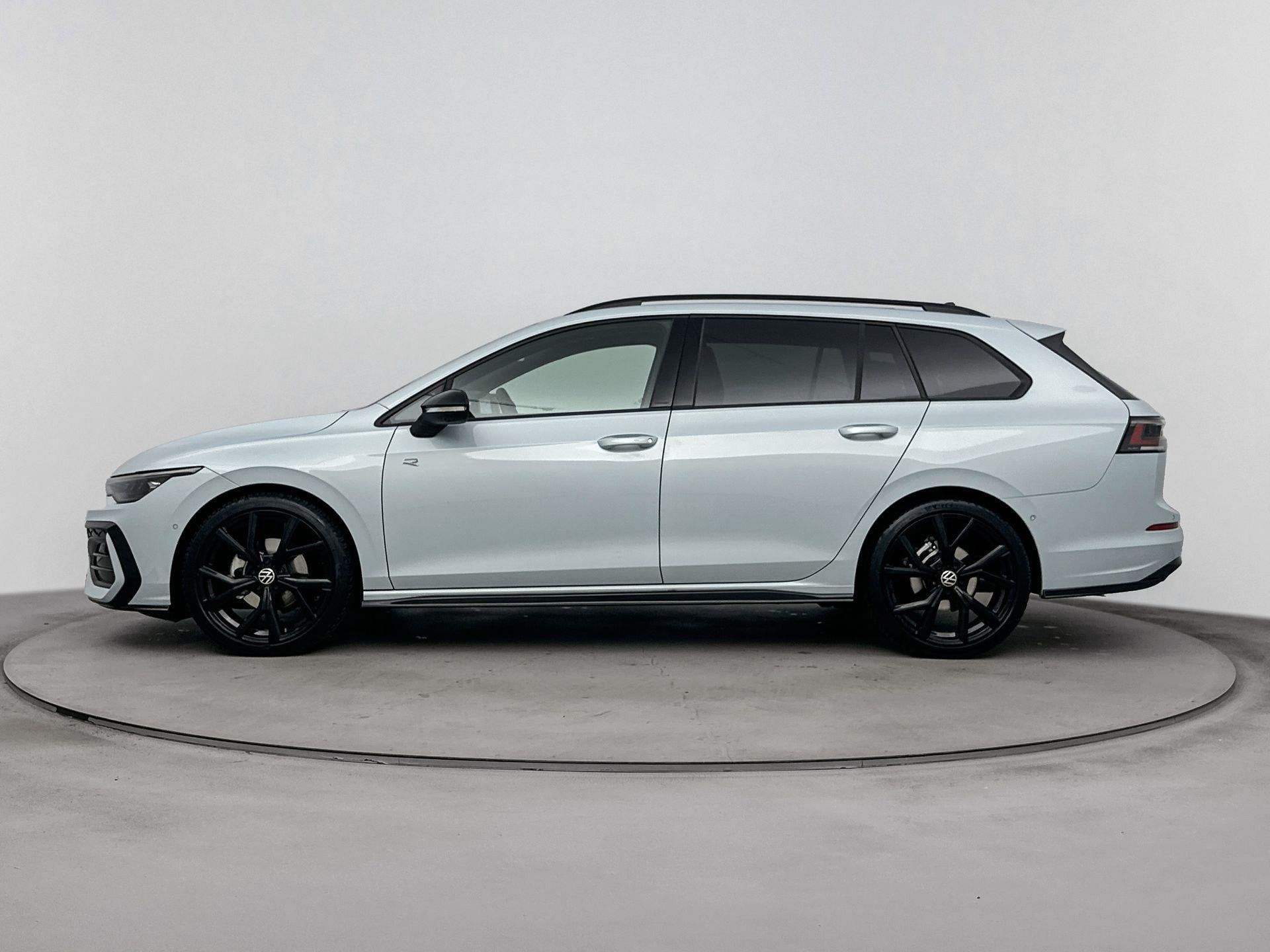 Volkswagen Golf Variant 1.5 eTSI R-Line Edition | Panoramada, Auto's, 12 maanden, 1498 cc, 4 cilinders, Blauw