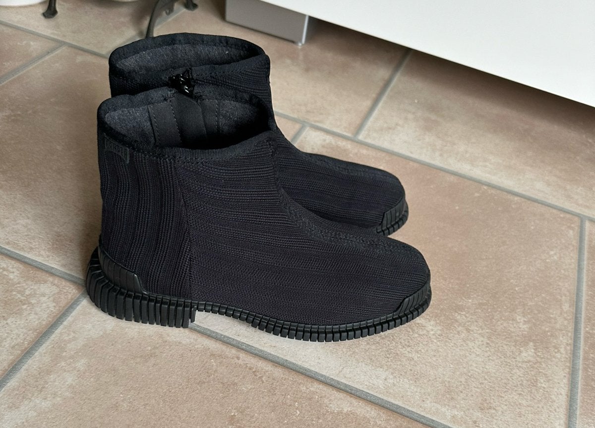 Camper zwarte TENCEL Lyocell dameslaarzen maat 38, Kleding | Dames, Zwart, Lage of Enkellaarzen, Ophalen of Verzenden, Zo goed als nieuw