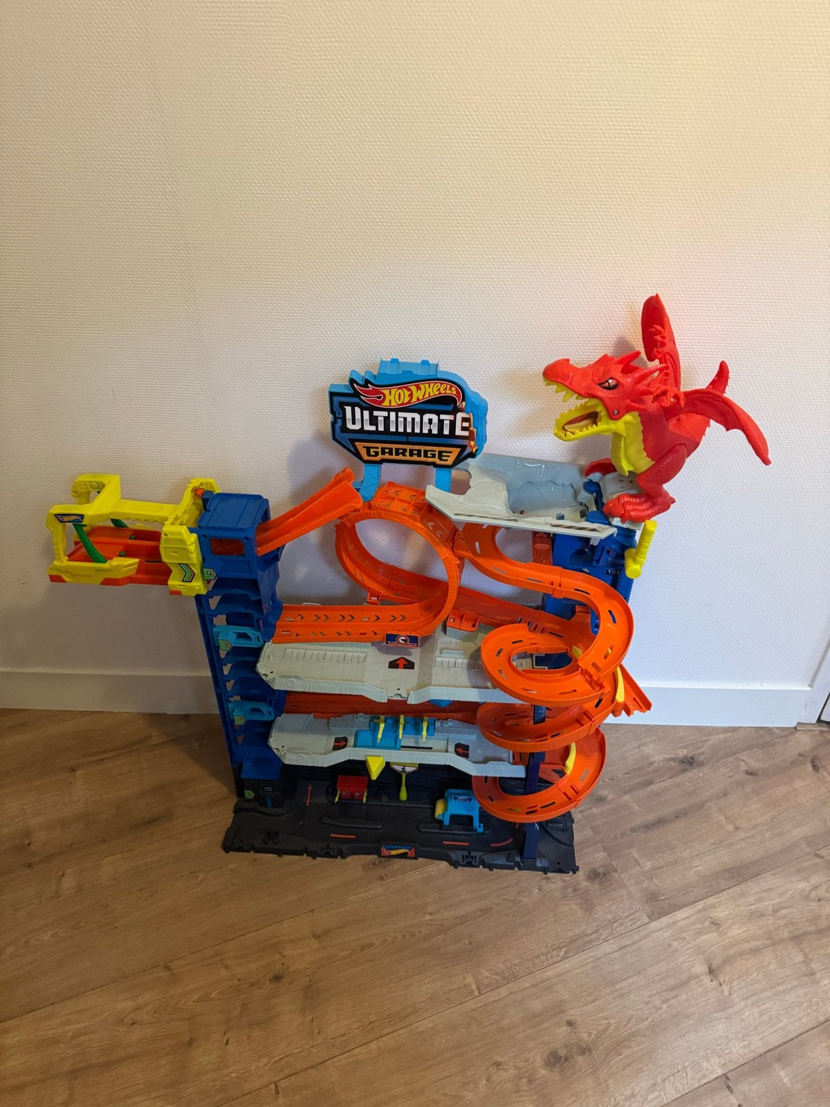 Hot Wheels Ultimate Garage met draak - Zo goed als nieuw, Ophalen, Racebaan, Zo goed als nieuw, Hot Wheels