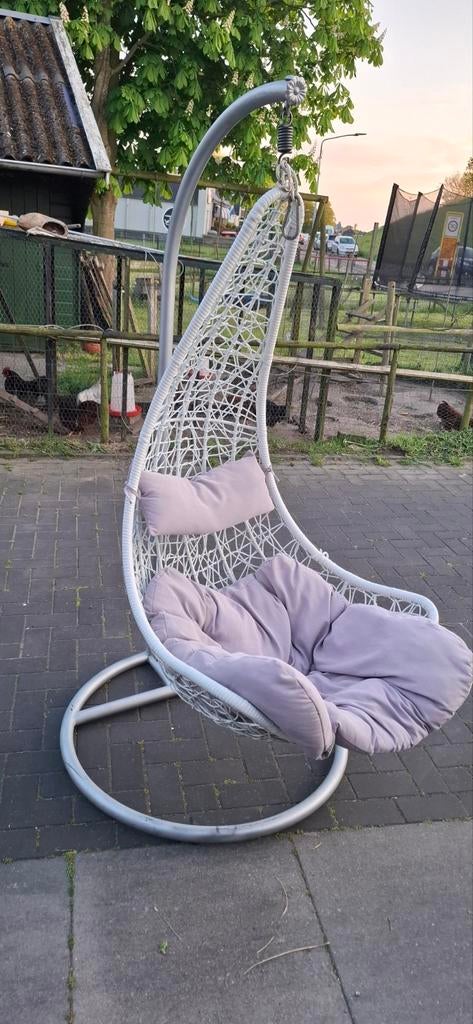 Prachtige hangstoel met kussens, Ophalen, Zo goed als nieuw, Metaal