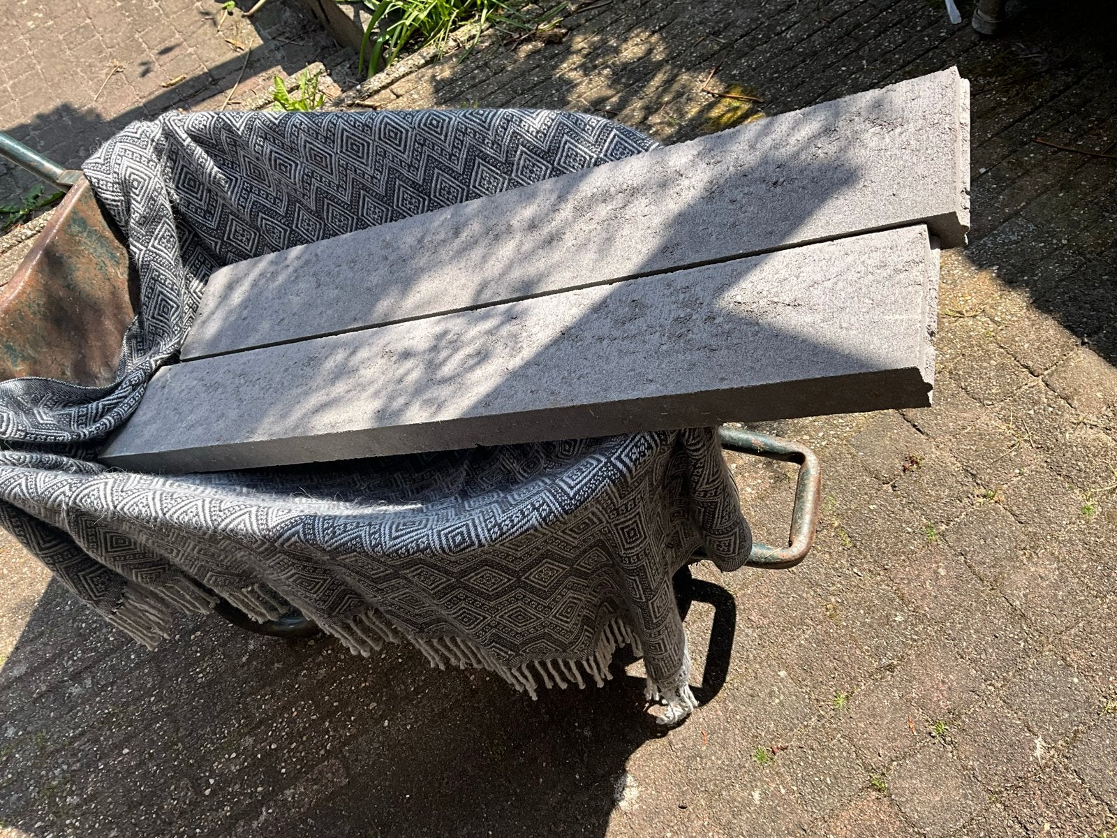 Gebruikte en nieuwe opsluitbanden, Tuin en Terras, Tegels en Klinkers, Ophalen, Gebruikt, Overige typen, Minder dan 5 m²