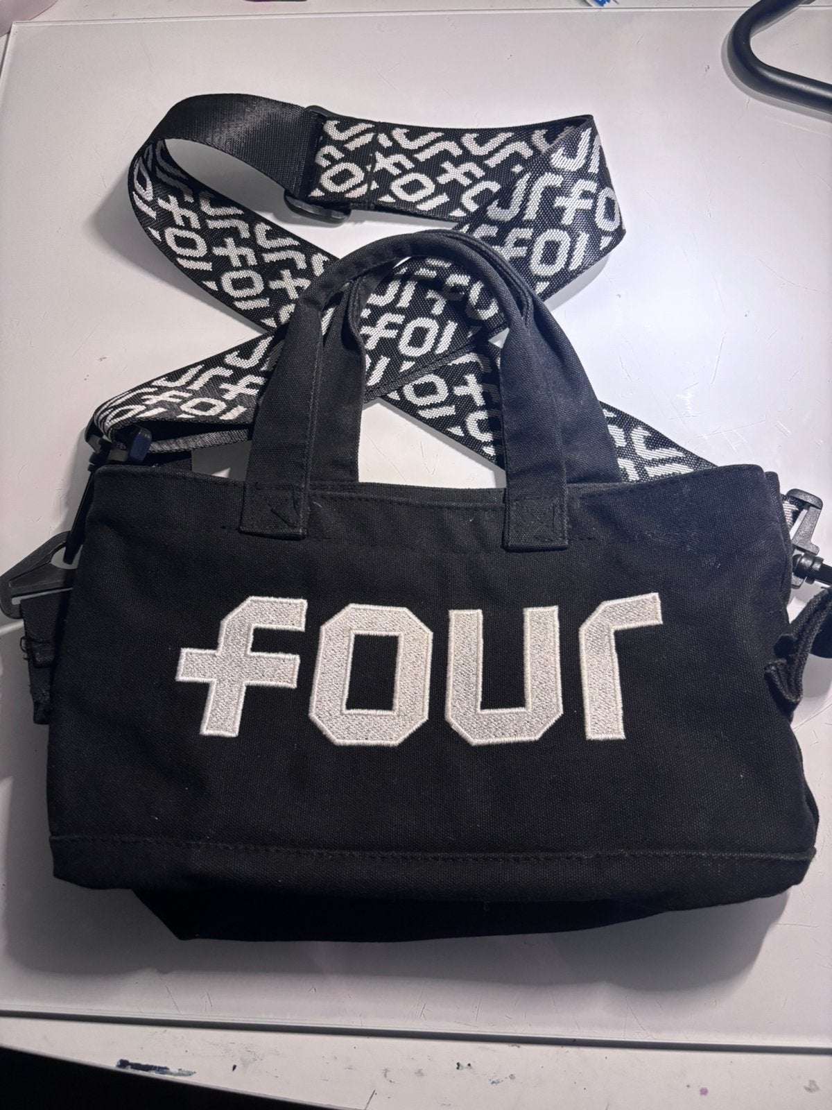 Four tas, Ophalen, Gebruikt