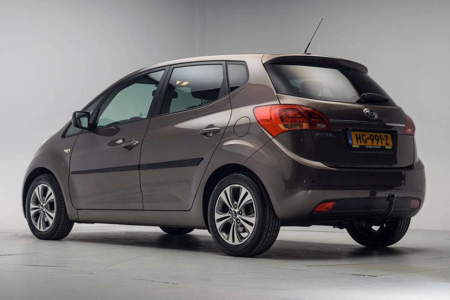 Kia Venga 1.6 CVVT DynamicLine Aut. [ Camera Half Leder PDC, Auto's, Automaat, 15 km/l, Gebruikt, 1591 cc