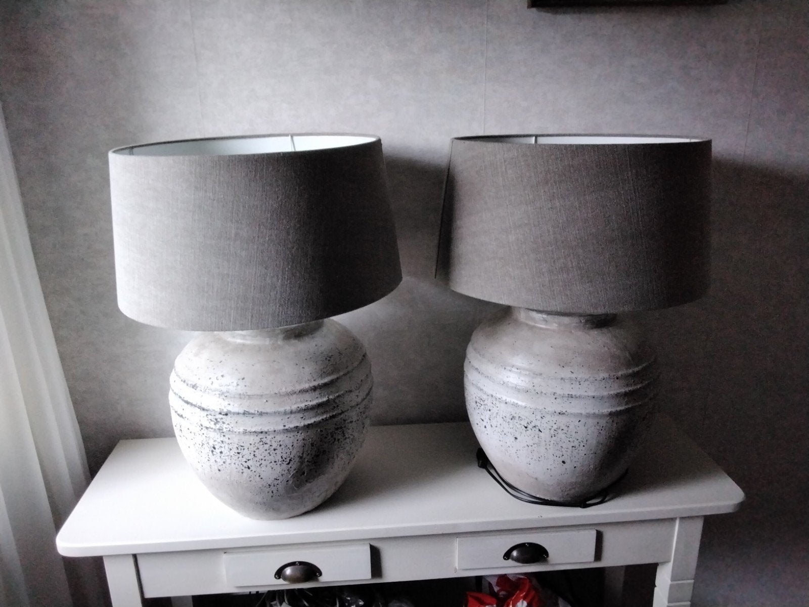 Set van 2 landelijke tafellampen met taupe kleurige kap, Overige merken, 60 cm, Textiel, Met kap