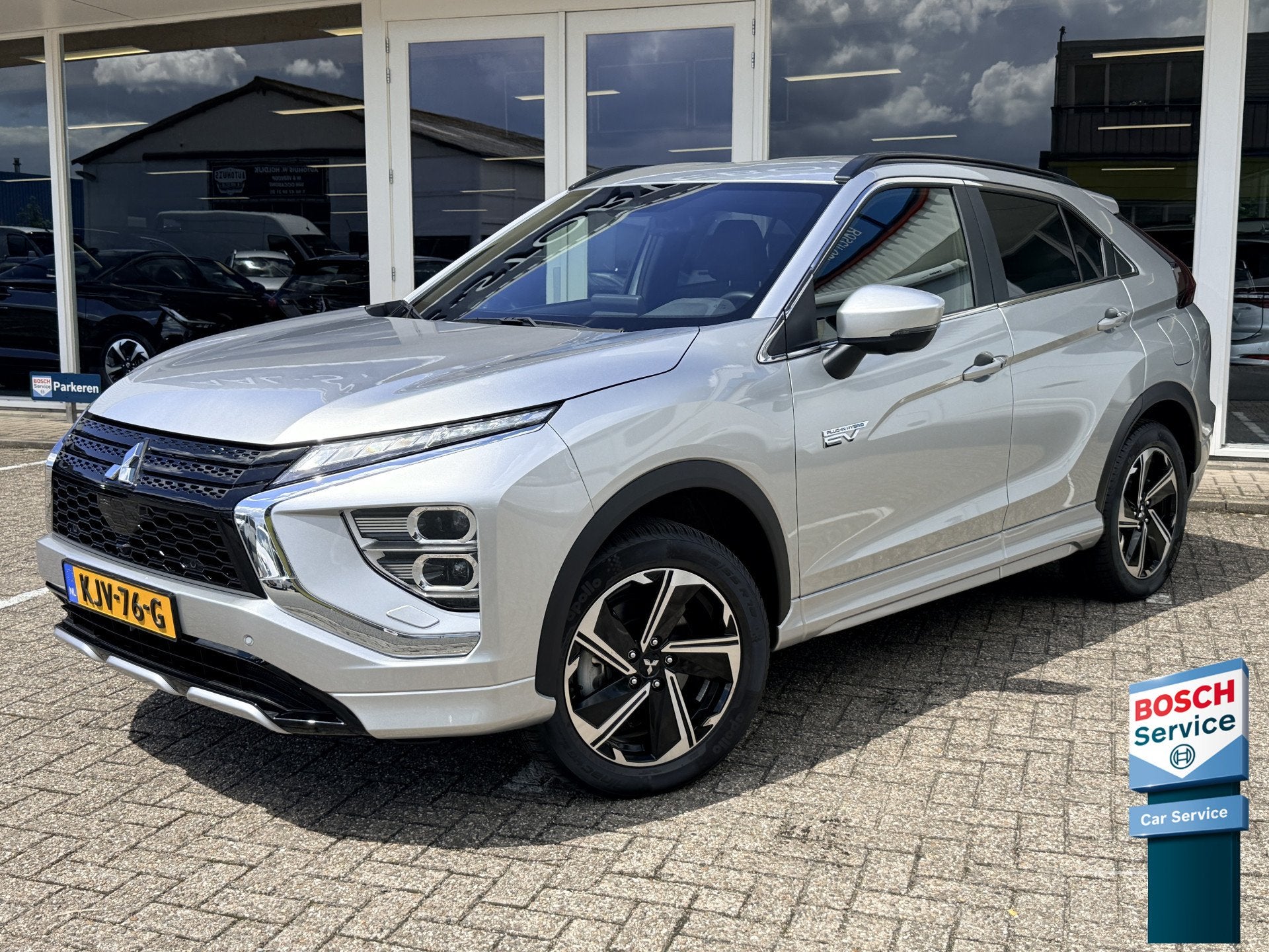 Mitsubishi Eclipse Cross 2.4 PHEV Executive | LED | Leder |, Automaat, 188 pk, 4 cilinders, Bedrijf