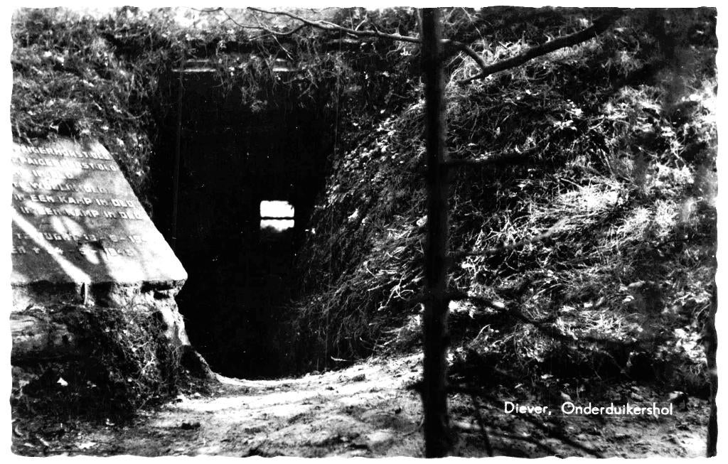 939510	Diever	1963 Drenthe	Onderduikershol	 Onbeschreven