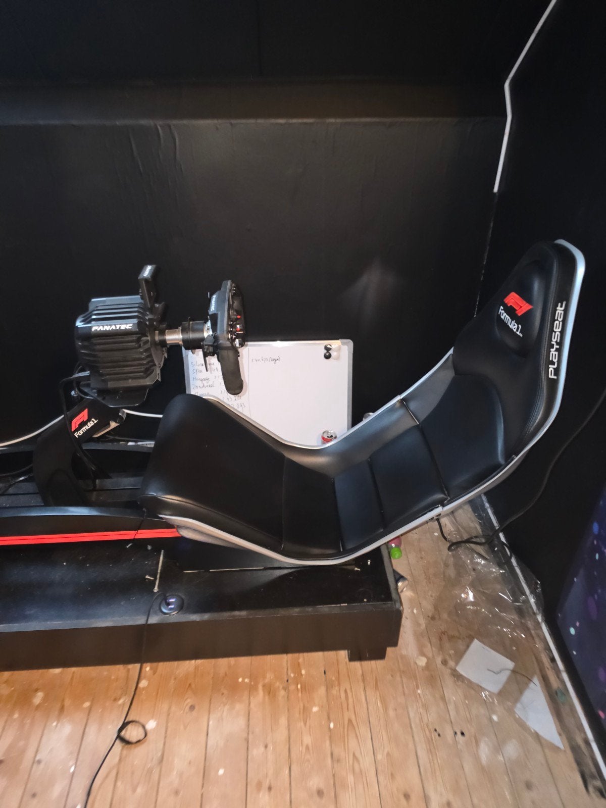 Complete Fanatec Sim Racing Setup met F1 Stoel en Pedalen, Ophalen of Verzenden, Zo goed als nieuw