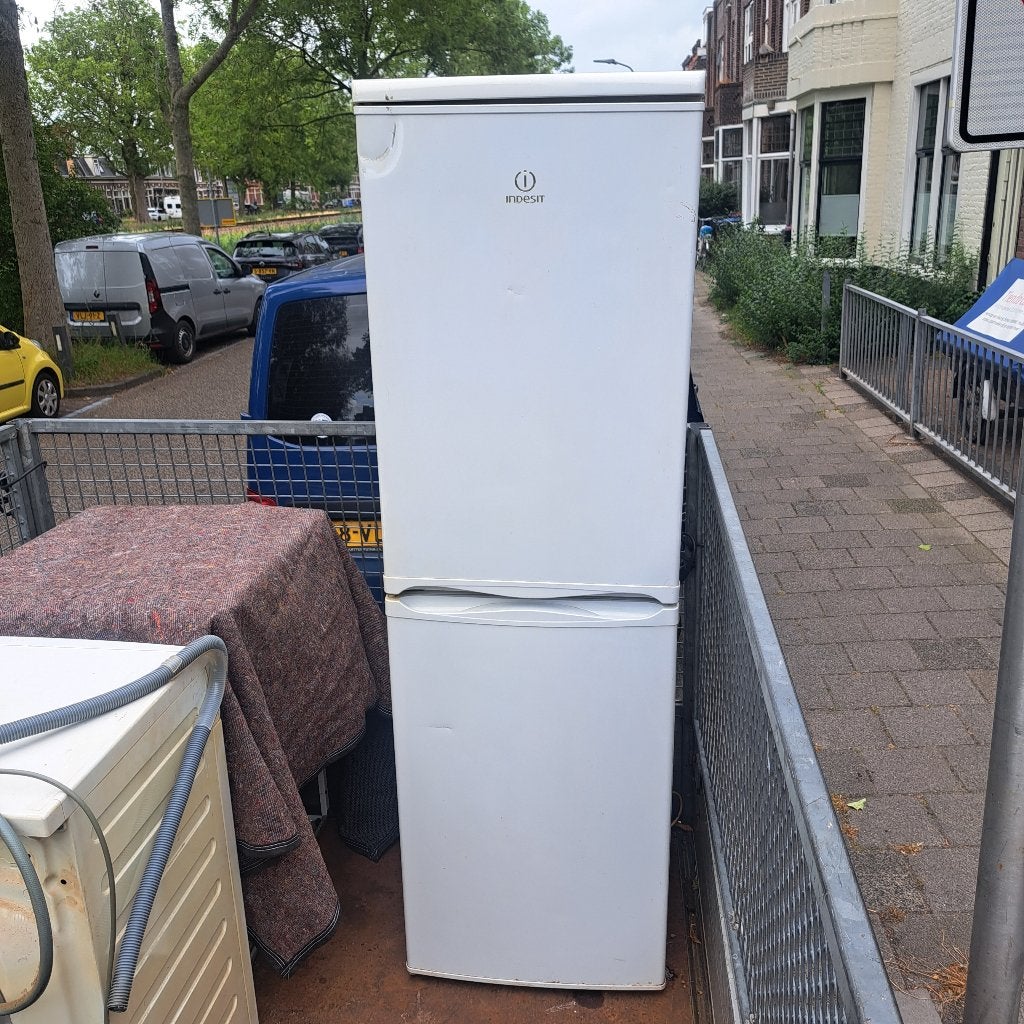 Koel vries combinatie indesit, Ophalen, Gebruikt, 200 liter of meer, Met aparte vriezer