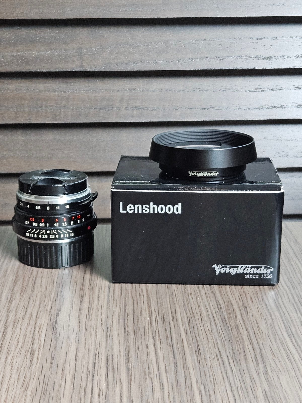 Voigtlander Nokton 35mm VM 1.4 I + Voigtlander LH-6, Ophalen, Gebruikt, Leica M-mount, Standaardlens