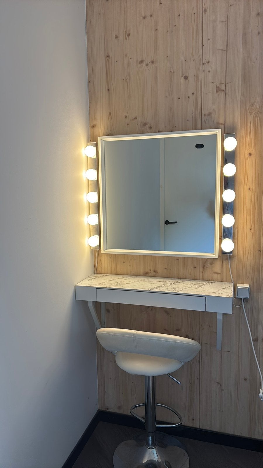 Mooie makeup tafel, Ophalen, Overige typen, 50 tot 100 cm, Zo goed als nieuw