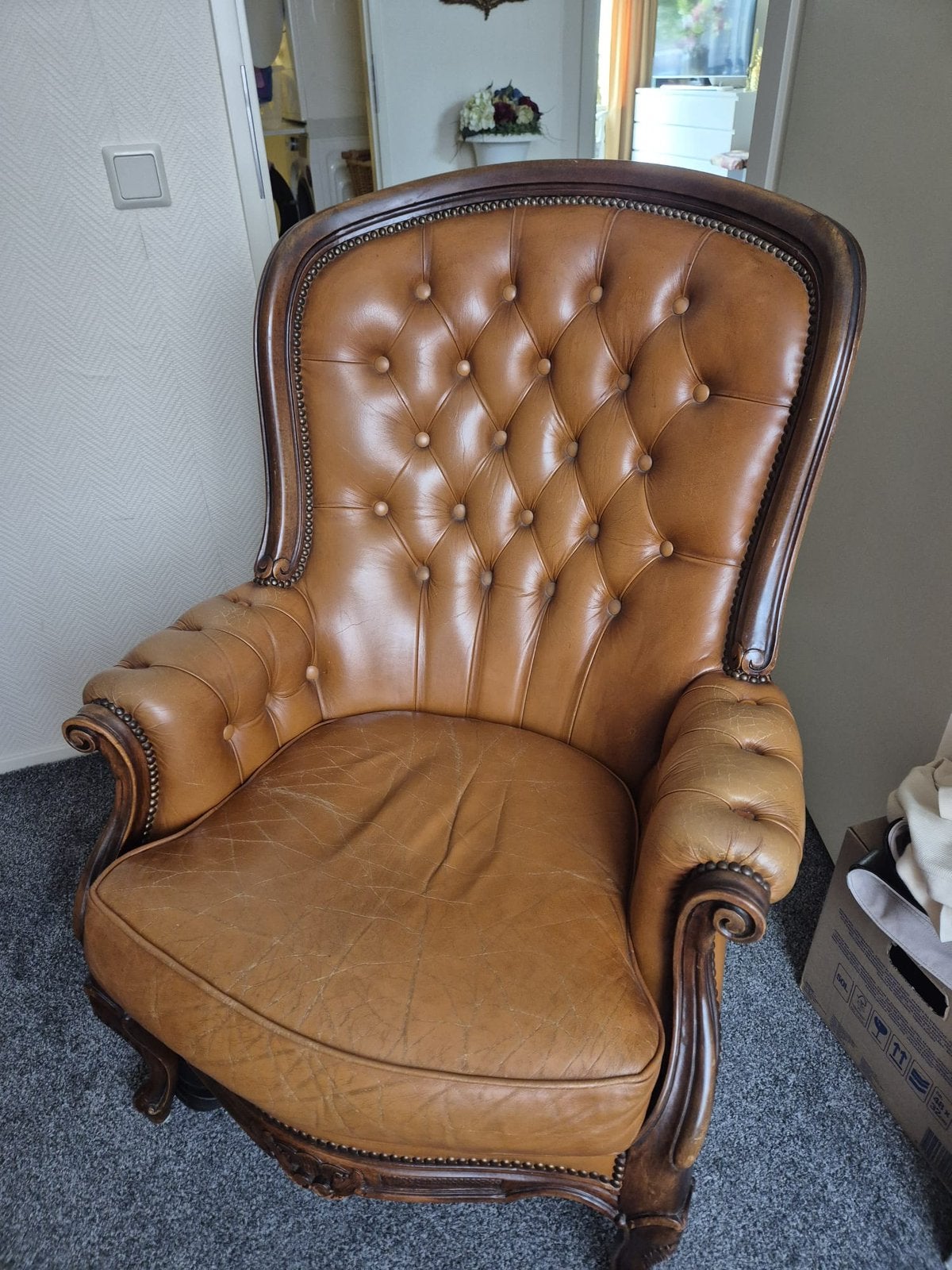 Barok chesterfield stoel, Ophalen