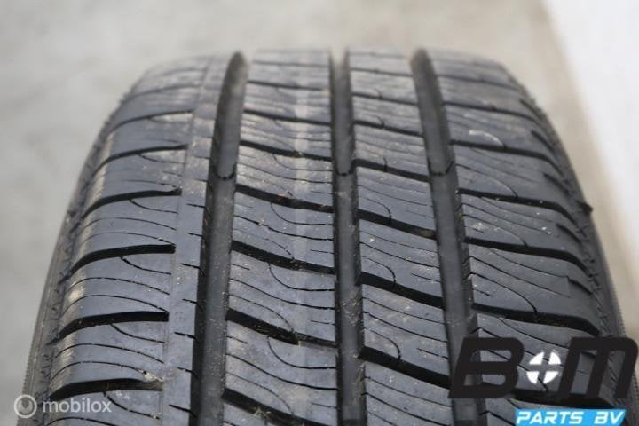 1 x 2156017 104H Goodyear Cargo Vector 2 met 8mm 215 60 17, Gebruikt, Band(en)