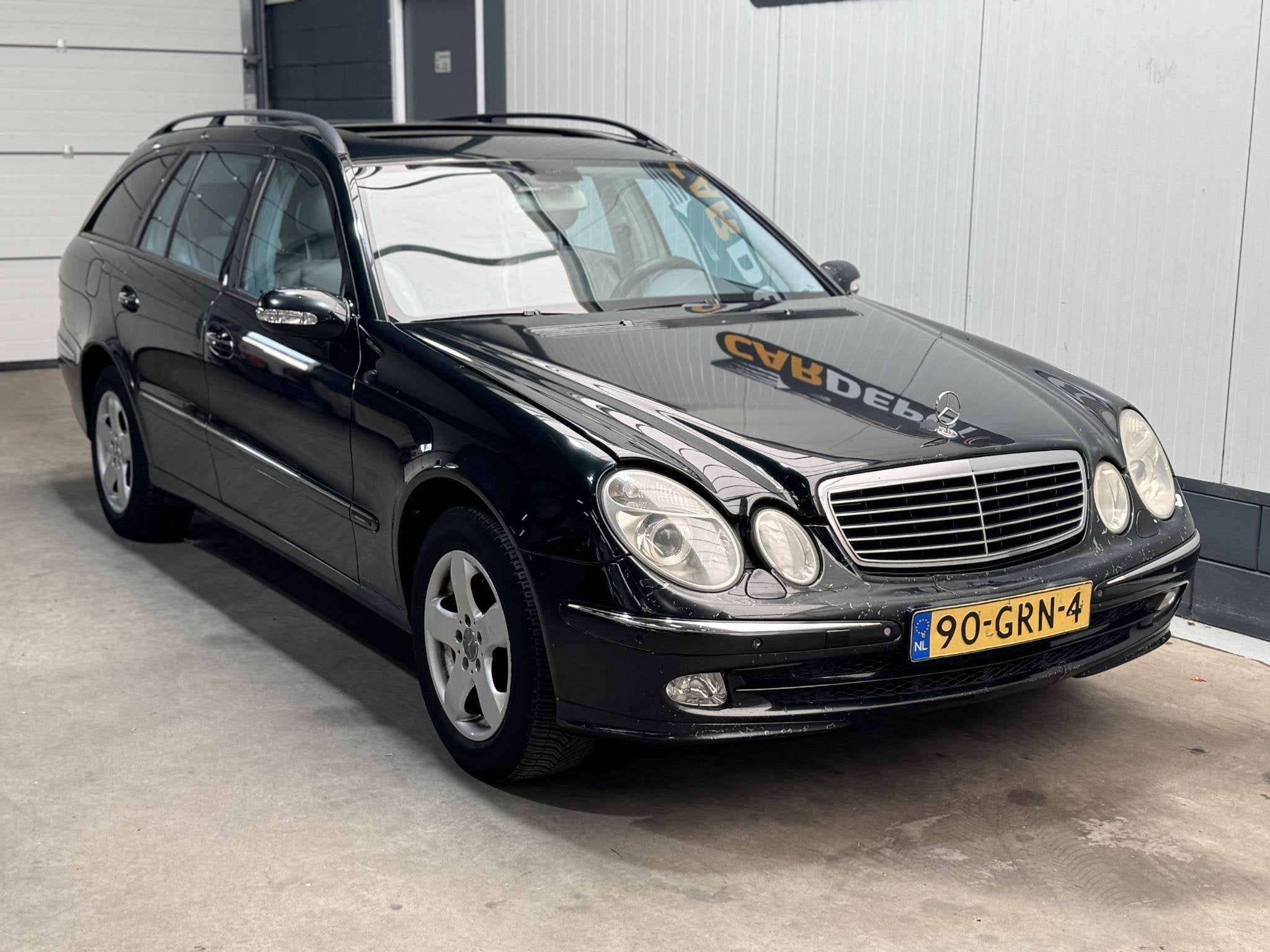 Mercedes-Benz E-klasse Combi 320 Classic, Auto's, Automaat, Gebruikt, Zwart, 3199 cc