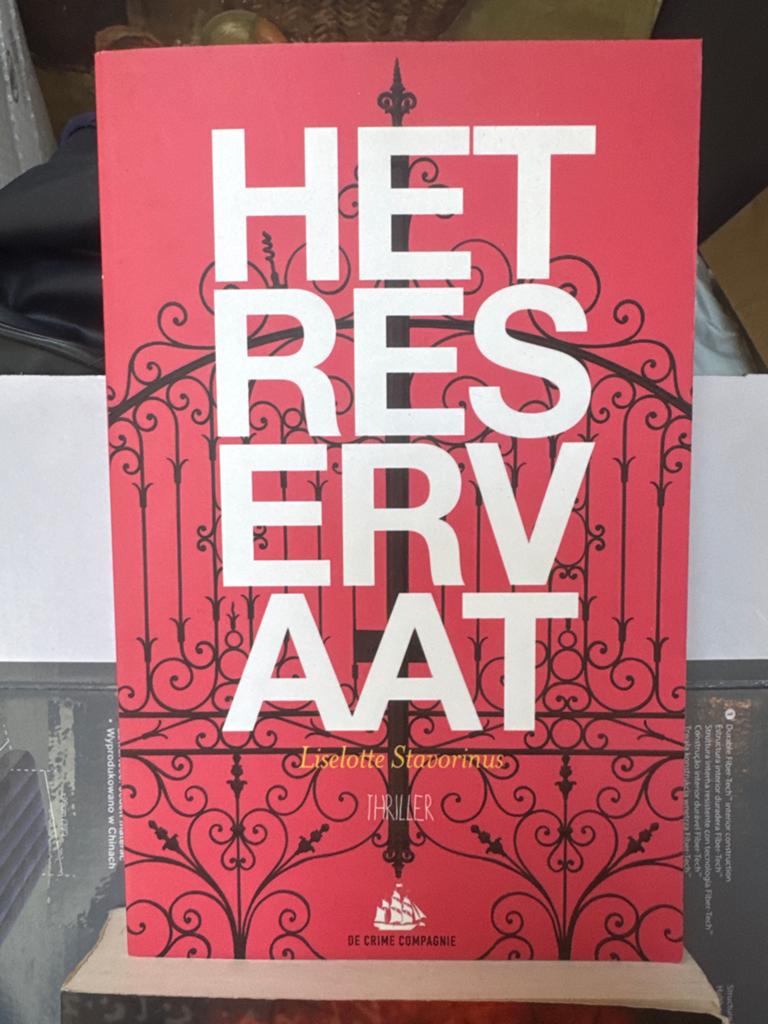 Het Reservaat - Liselotte Stavorinus (Thriller), Boeken, Ophalen of Verzenden, Zo goed als nieuw, Nederland