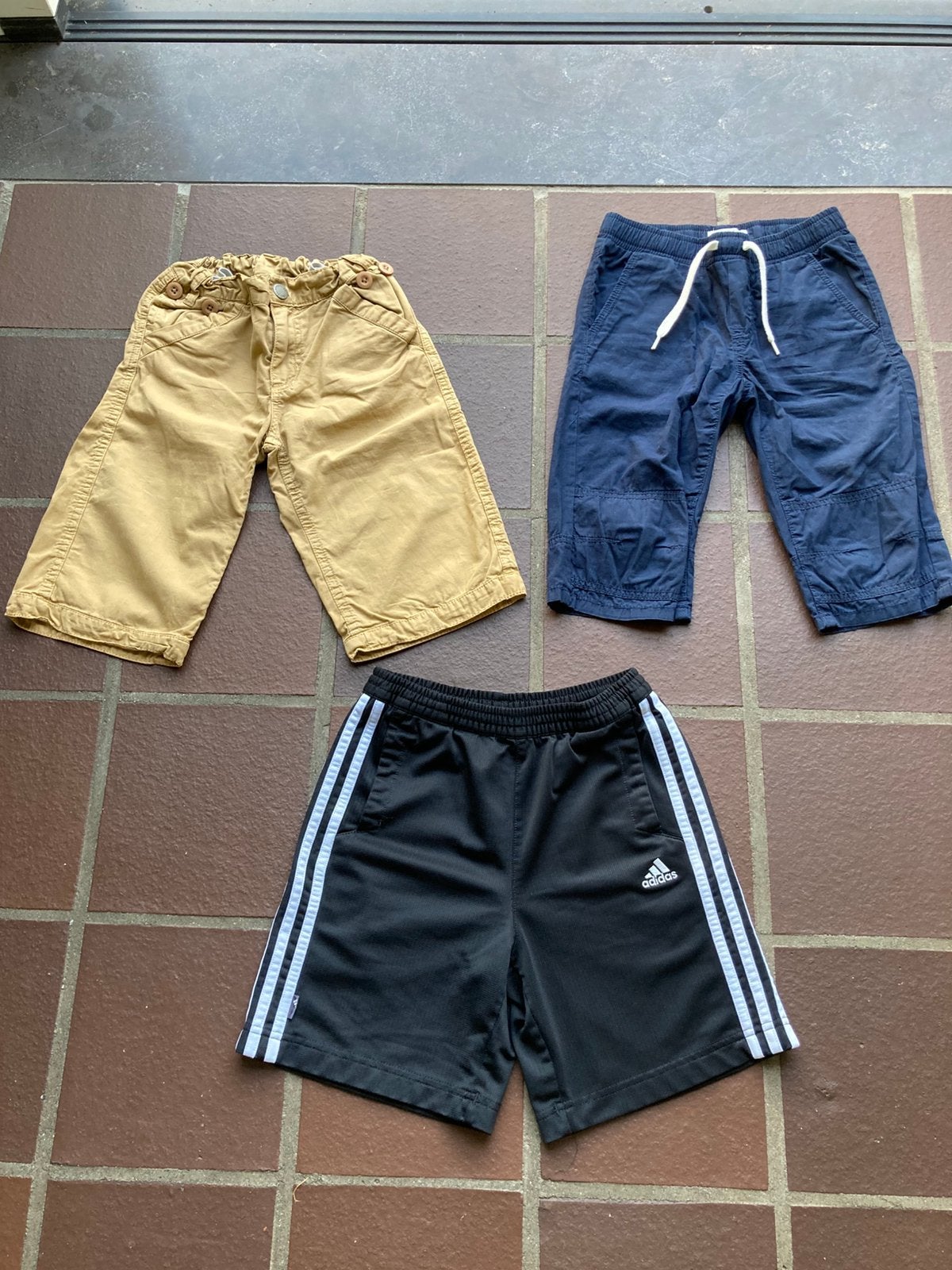 Korte broeken maat 128 adidas korte broek zomer broek, Kinderen en Baby's, Kinderkleding | Maat 128, Ophalen of Verzenden, Gebruikt