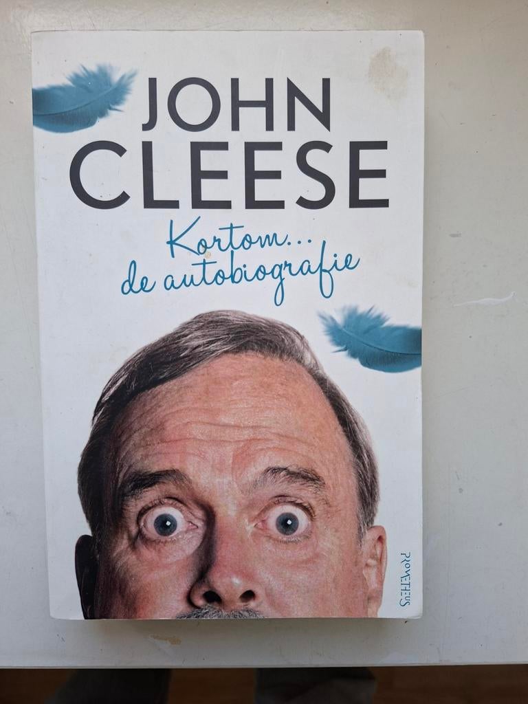 John Cleese, kortom de autobiografie, Ophalen of Verzenden, Zo goed als nieuw