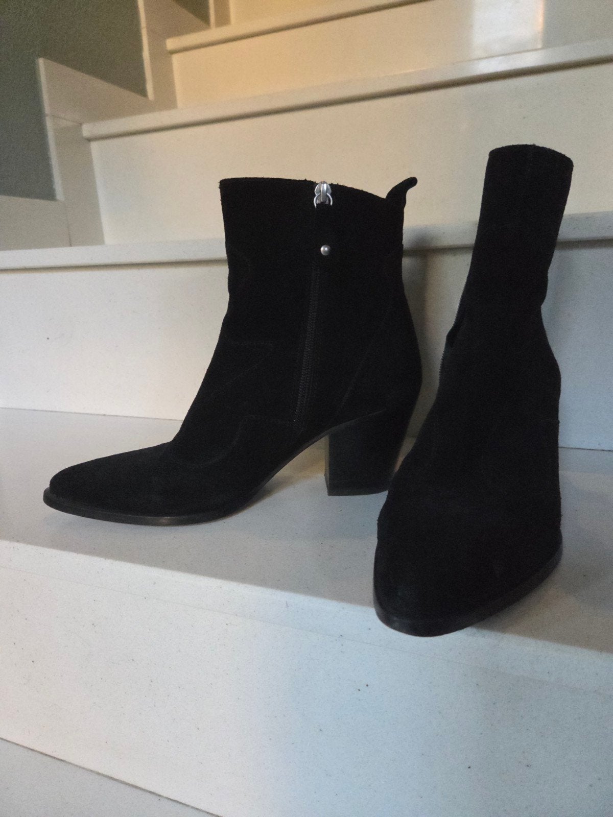 Suede korte dameslaarsjes zwart, maat 39., Ophalen, Zwart, Lage of Enkellaarzen, Zo goed als nieuw