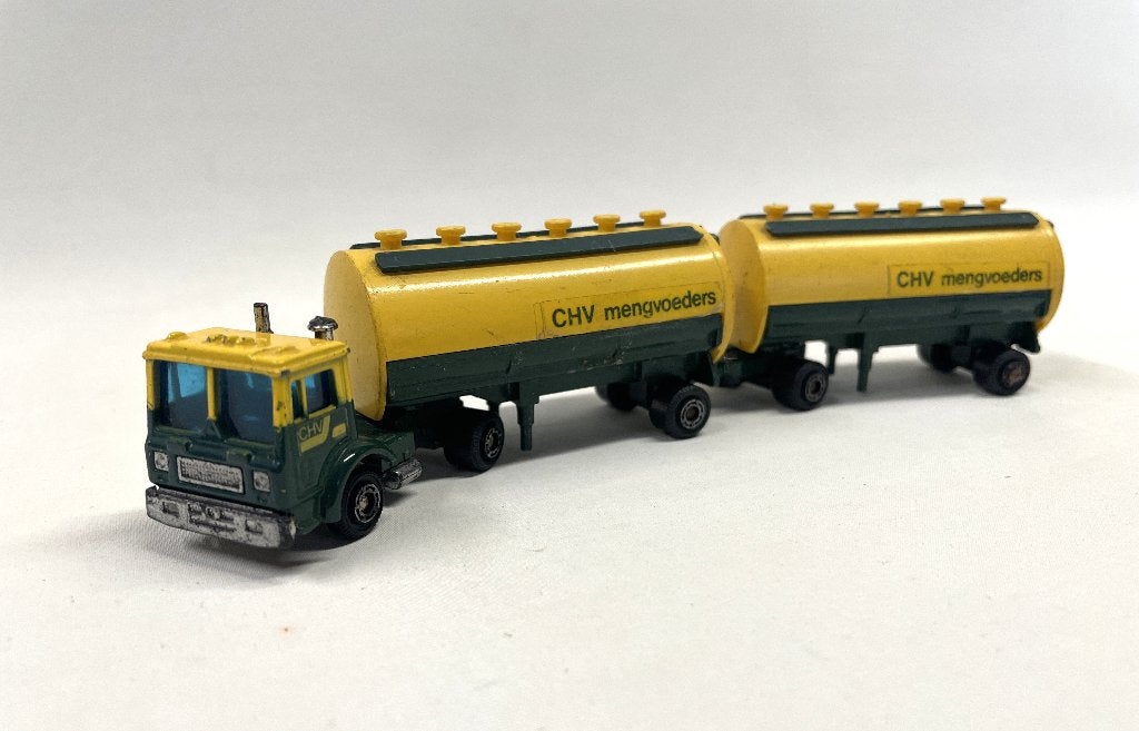miniatuur vrachtauto +aanhanger CHV mengvoeders 1:87, Ophalen of Verzenden, Gebruikt, Bus of Vrachtwagen, Overige merken