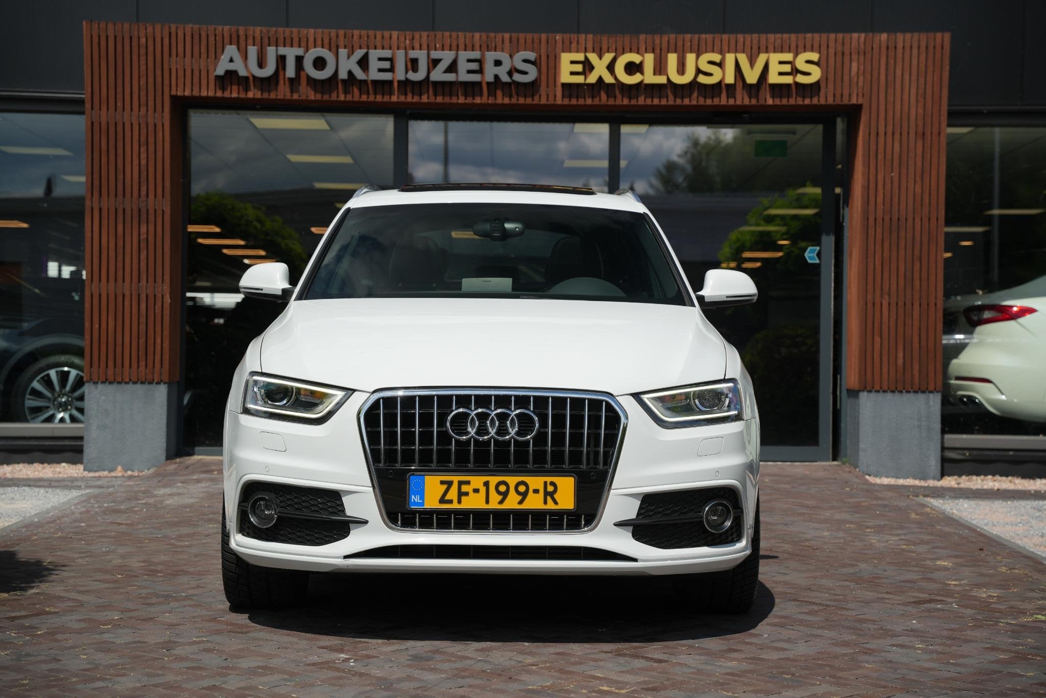 Audi Q3 2.0 TDI quattro S Edition S Line Panoramadak Cruise, Auto's, Audi, Automaat, Euro 5, Gebruikt, Zwart
