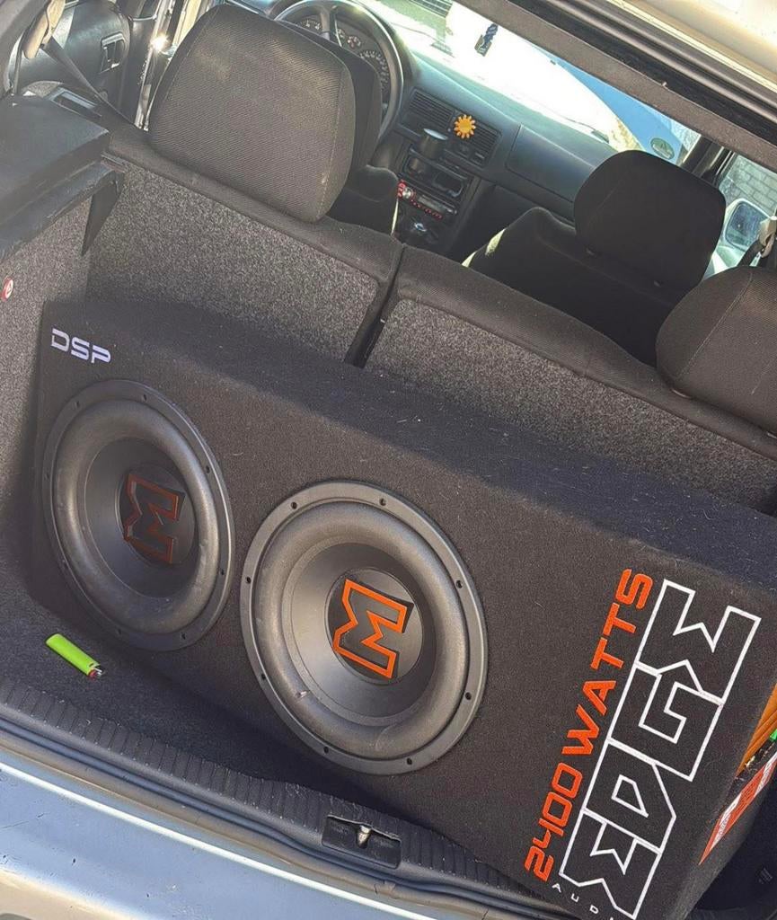 Subwoofer 2400 watt, Ophalen of Verzenden, Zo goed als nieuw