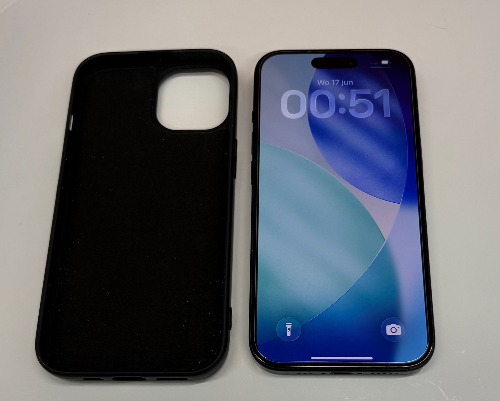 Apple iPhone 15 - 128GB - 91% incl. hoesje + oplader, 128 GB, IPhone 15, Zwart, Ophalen of Verzenden