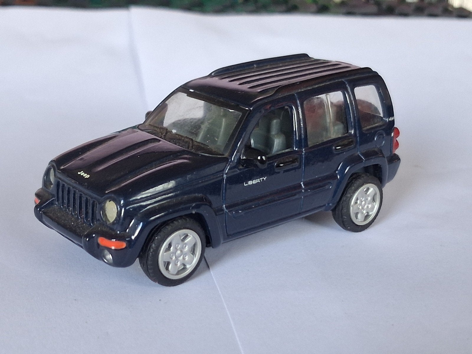 Jeep Liberty schaalmodel 1:43 - Motors Max, Ophalen of Verzenden, Gebruikt, Auto, Overige merken
