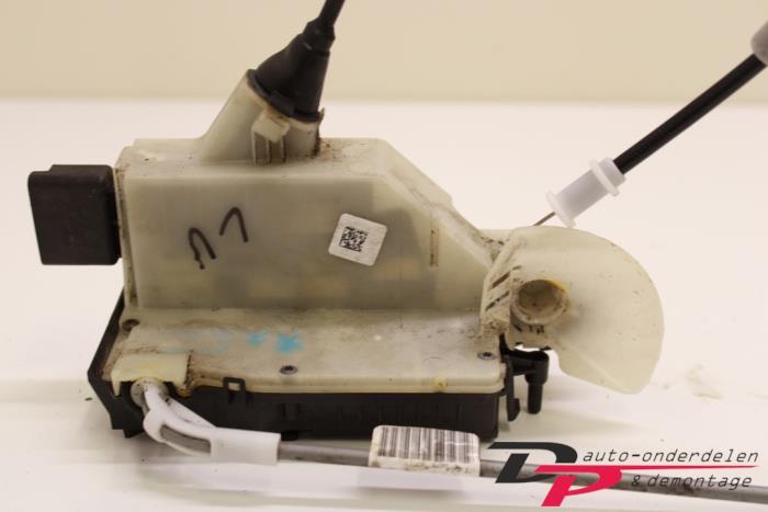 Deurslot Mechaniek 4Deurs links-voor van een Citroen DS5, Gebruikt, -, Ophalen of Verzenden, -