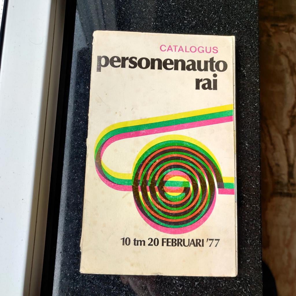 Catalogus Personenauto RAI 1977 - Rover 3500, Ophalen of Verzenden, Gelezen, Overige merken, Onbekend
