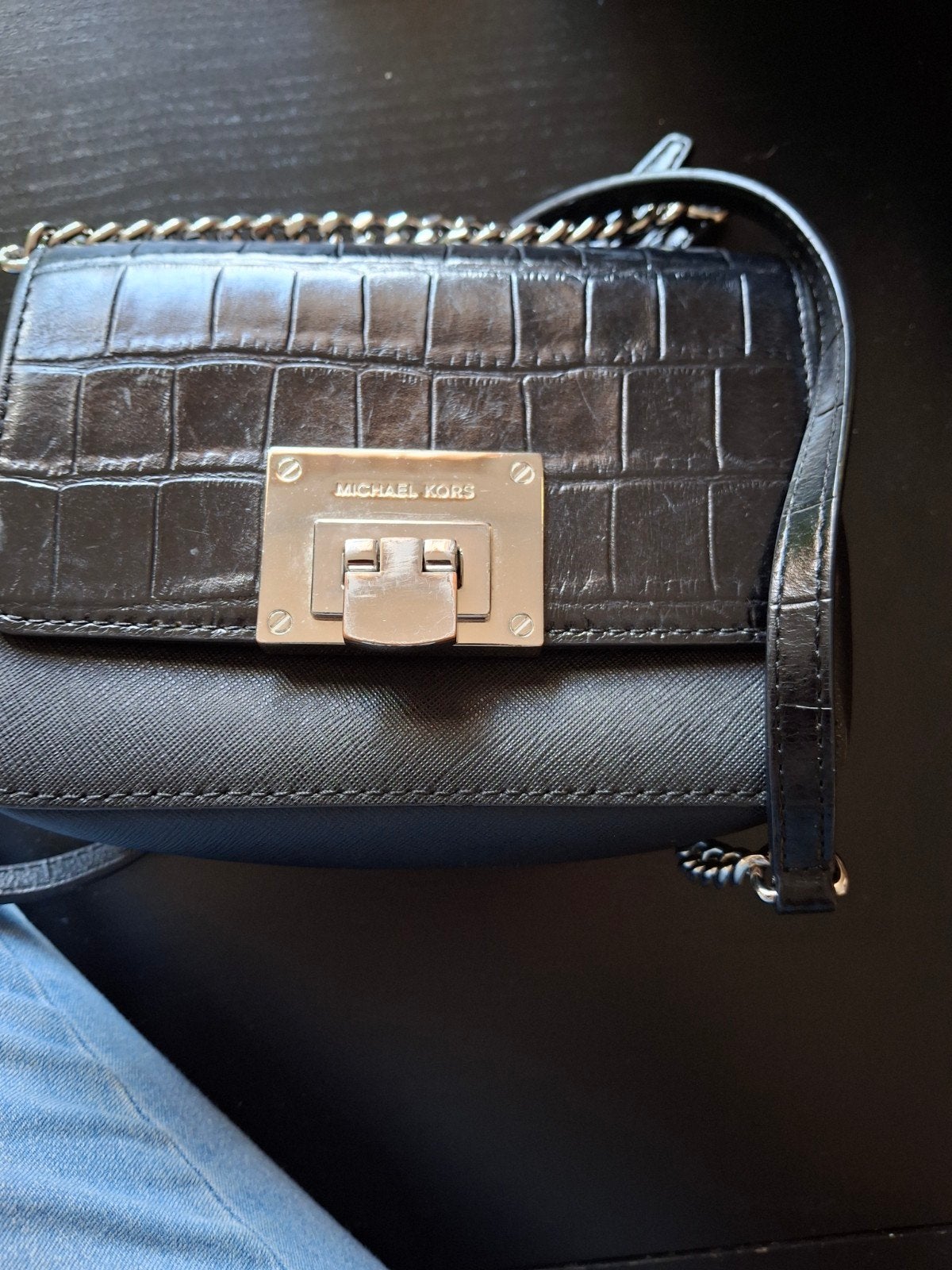 Michael Kors schoudertasje zwart krokodillenprint, Ophalen of Verzenden, Zo goed als nieuw, Zwart, Schoudertasje