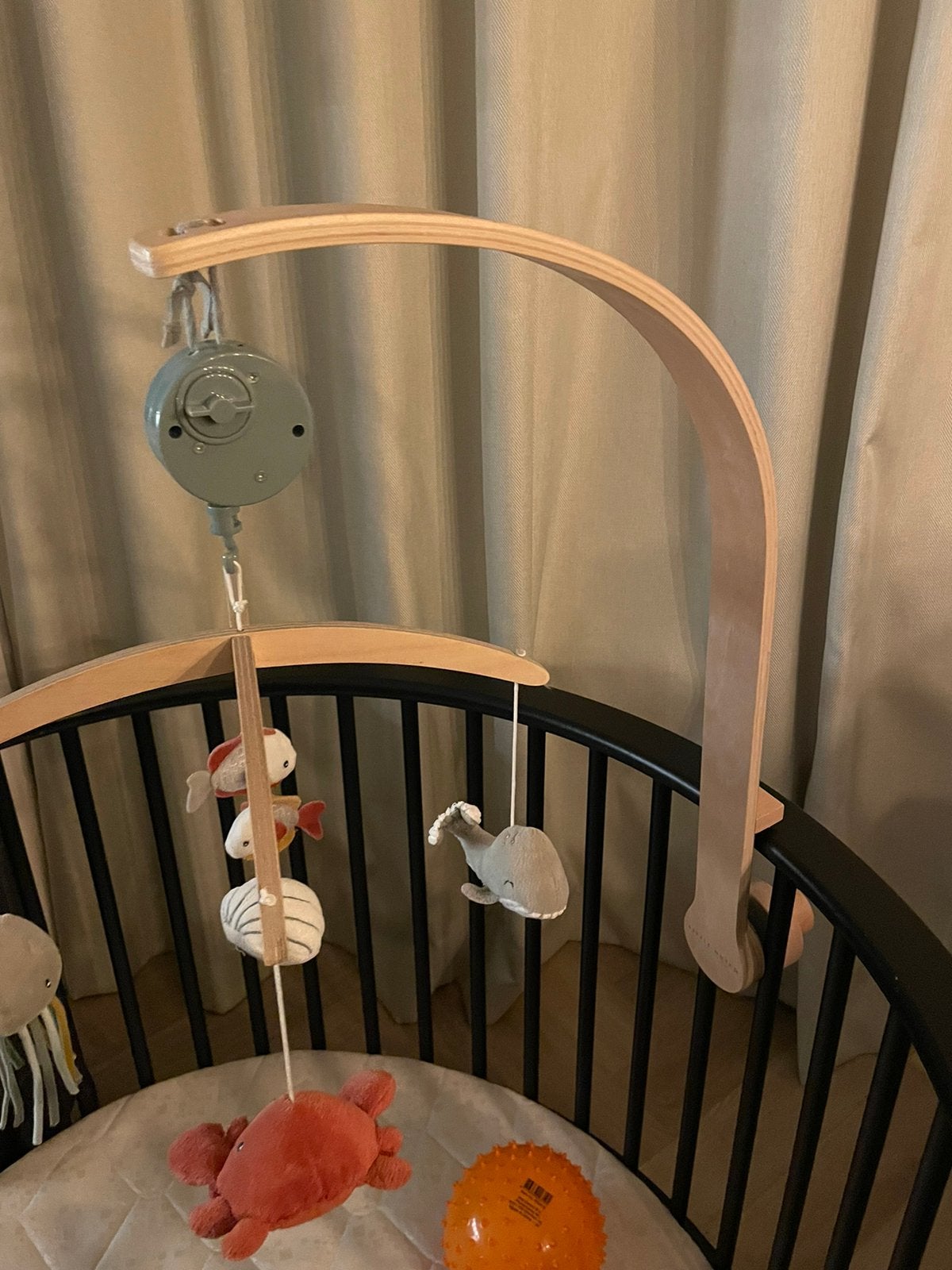 Little dutch muziek mobiel, Kinderen en Baby's, Ophalen, Zo goed als nieuw, Rond