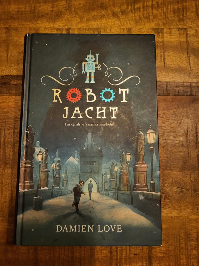 Damien Love - Robotjacht, Ophalen of Verzenden, Zo goed als nieuw, Damien Love