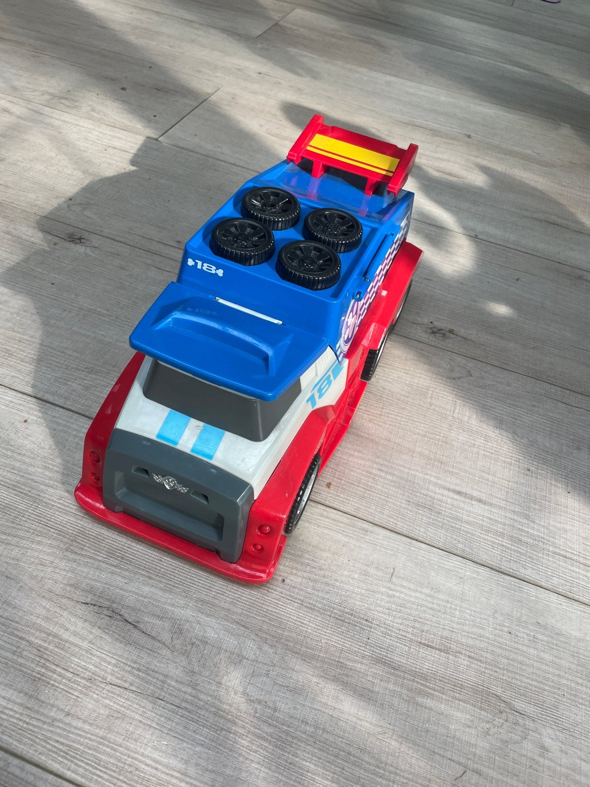 Paw Patrol Race Truck met Lanceerfunctie, Ophalen of Verzenden, Gebruikt