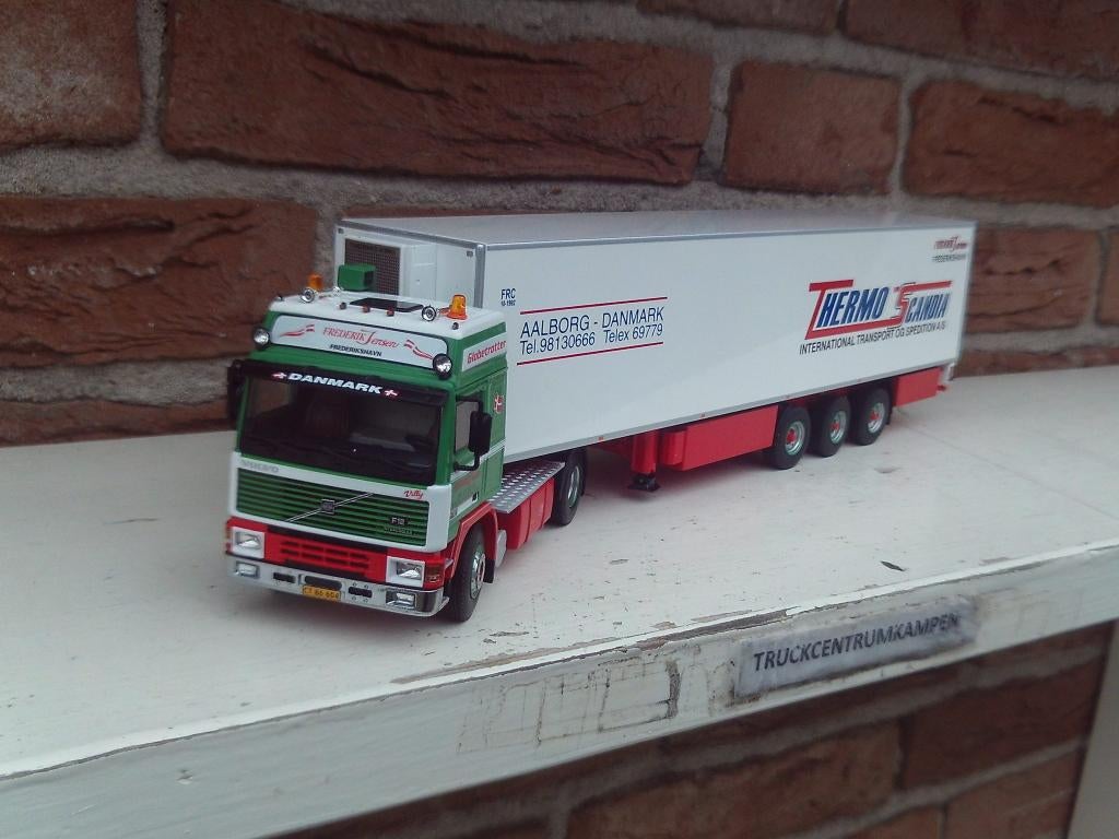 WSI  Volvo  F12 van Frederik Jensen., Hobby en Vrije tijd, Modelauto's | 1:50, Ophalen of Verzenden, Nieuw, Bus of Vrachtwagen