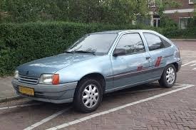 RUILEN: prima Opel Kadett oldtimer klassieker klokje + boek, Auto-onderdelen, Ophalen of Verzenden, Nieuw, Opel