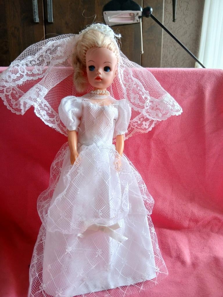 Barbie trouwjurk vintage 3, Ophalen of Verzenden, Gebruikt, Pop