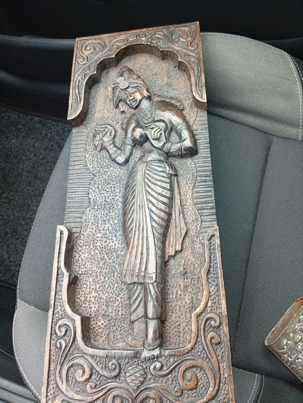 Houten wanddecoratie met traditionele figuur, Overige onderwerpen, Ophalen of Verzenden, Handgemaakt, Wanddecoratie