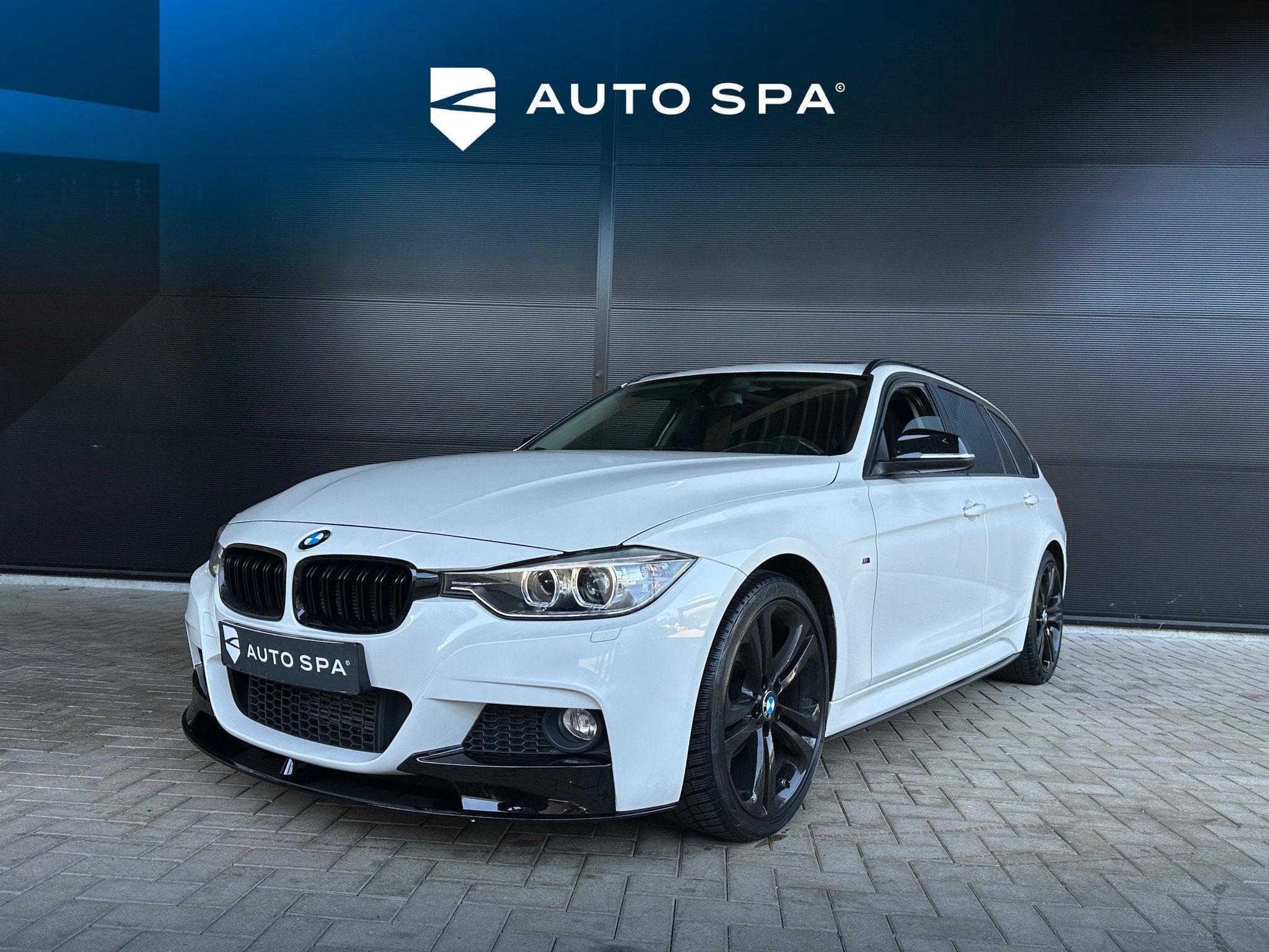 BMW 3 Serie 316i AUT | M-SPORT | PANODAK | Performance | LED, Automaat, Gebruikt, 4 cilinders, Wit