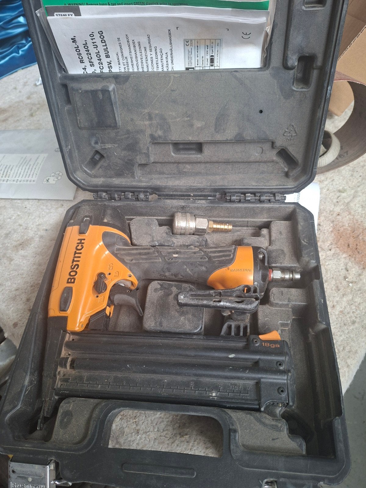 Bostitch tacker/nietmachine in koffer, Ophalen of Verzenden, Gebruikt, Tacker/nietmachine, Overige merken