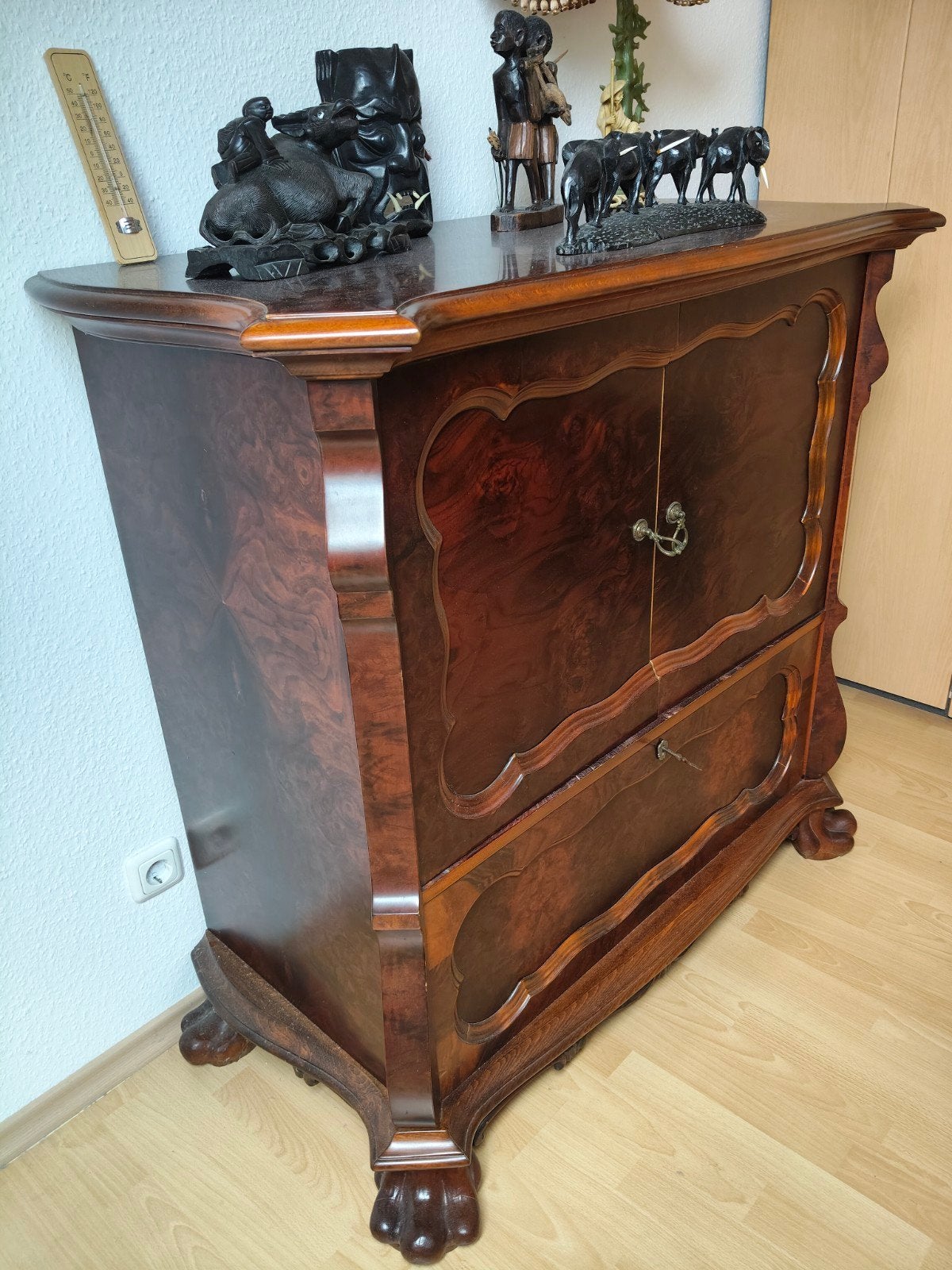 Gepolitoerde TV Kast van Rozenhout, Ophalen