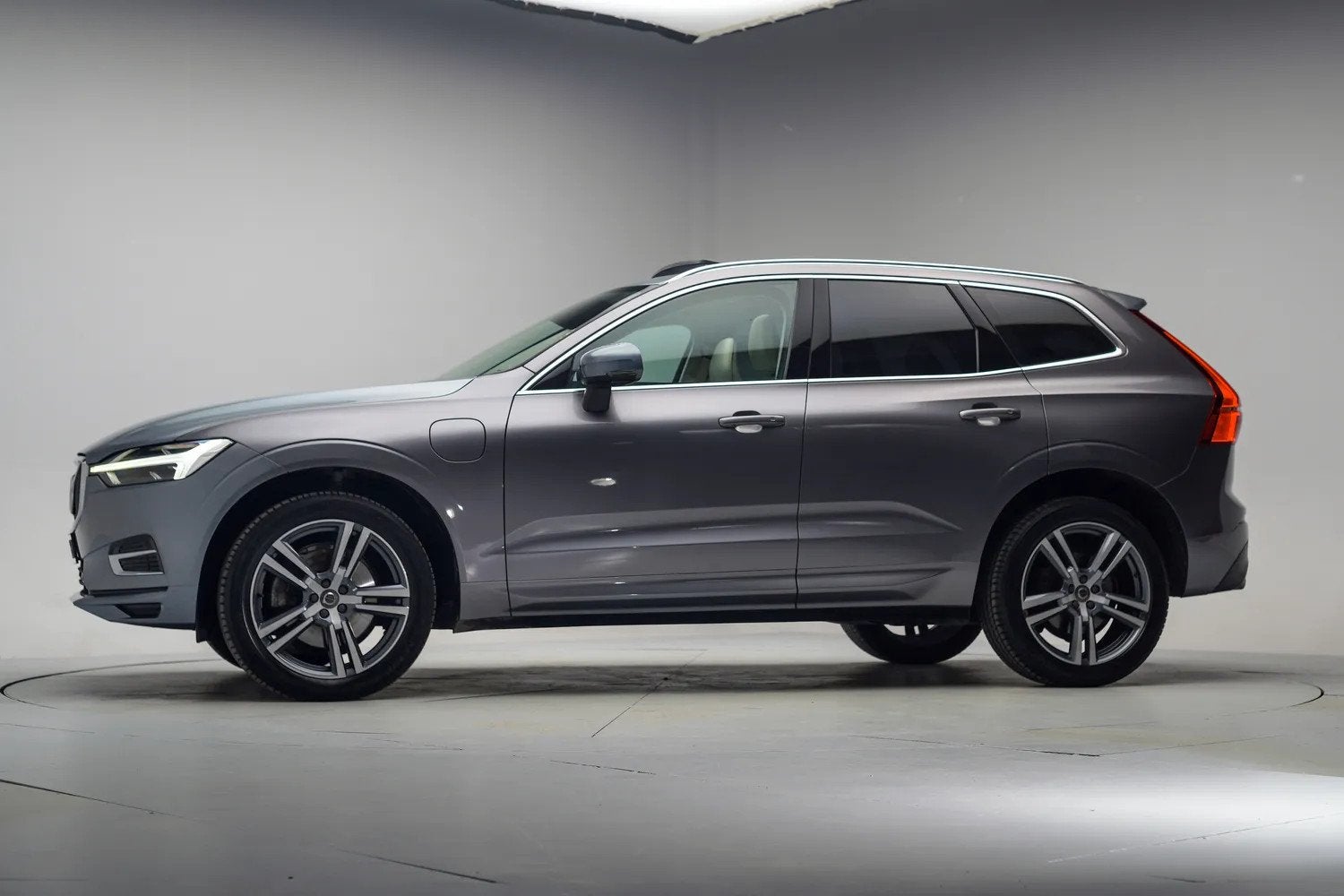 Volvo XC60 T8 Recharge 390pk AWD Inscription Aut. [ Panorama, Automaat, Gebruikt, 4 cilinders, 1969 cc