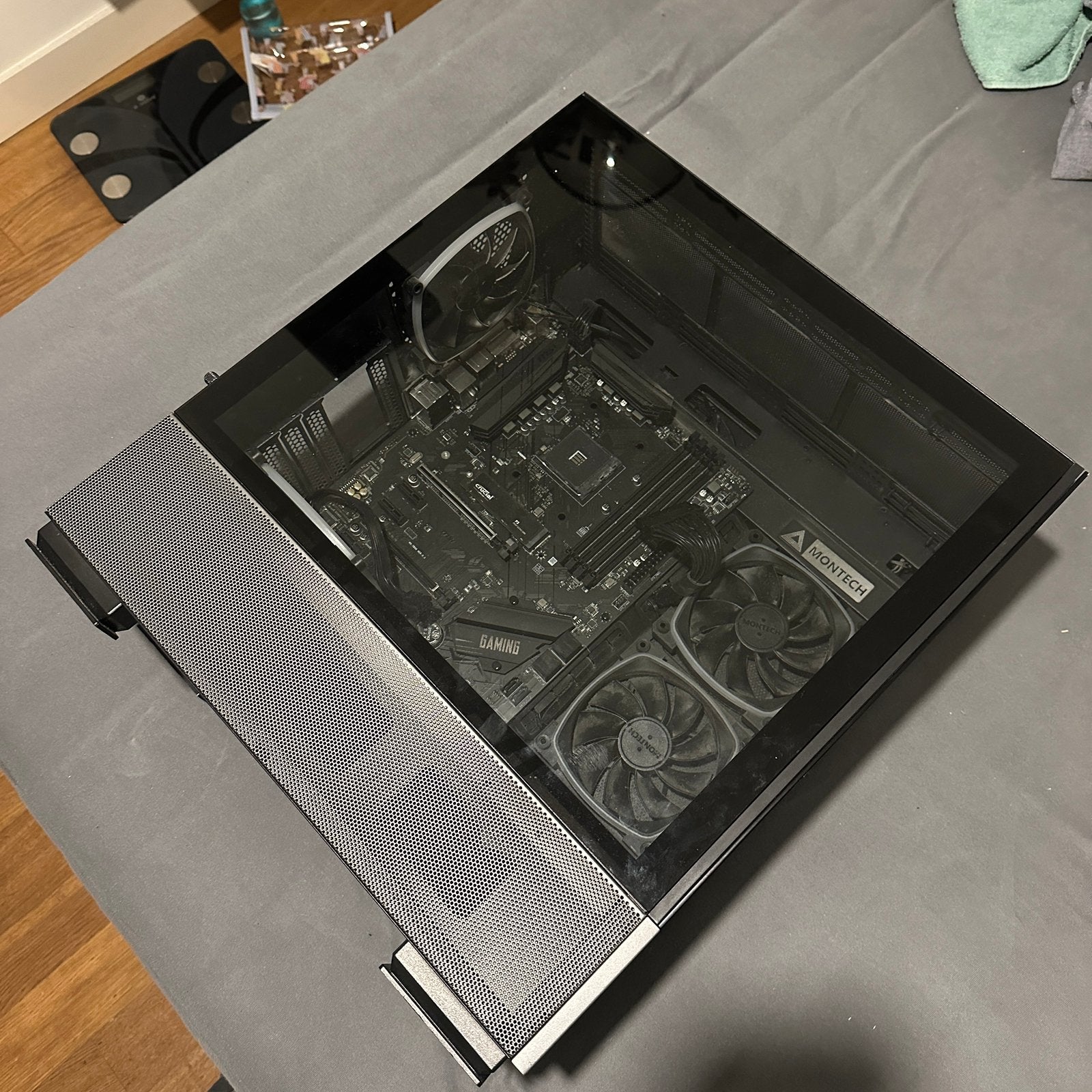 PC; Case, moederbord en voeding - High End, Computers en Software, Desktop Pc's, Zo goed als nieuw, Onbekend, SSD, Minder dan 4 GB