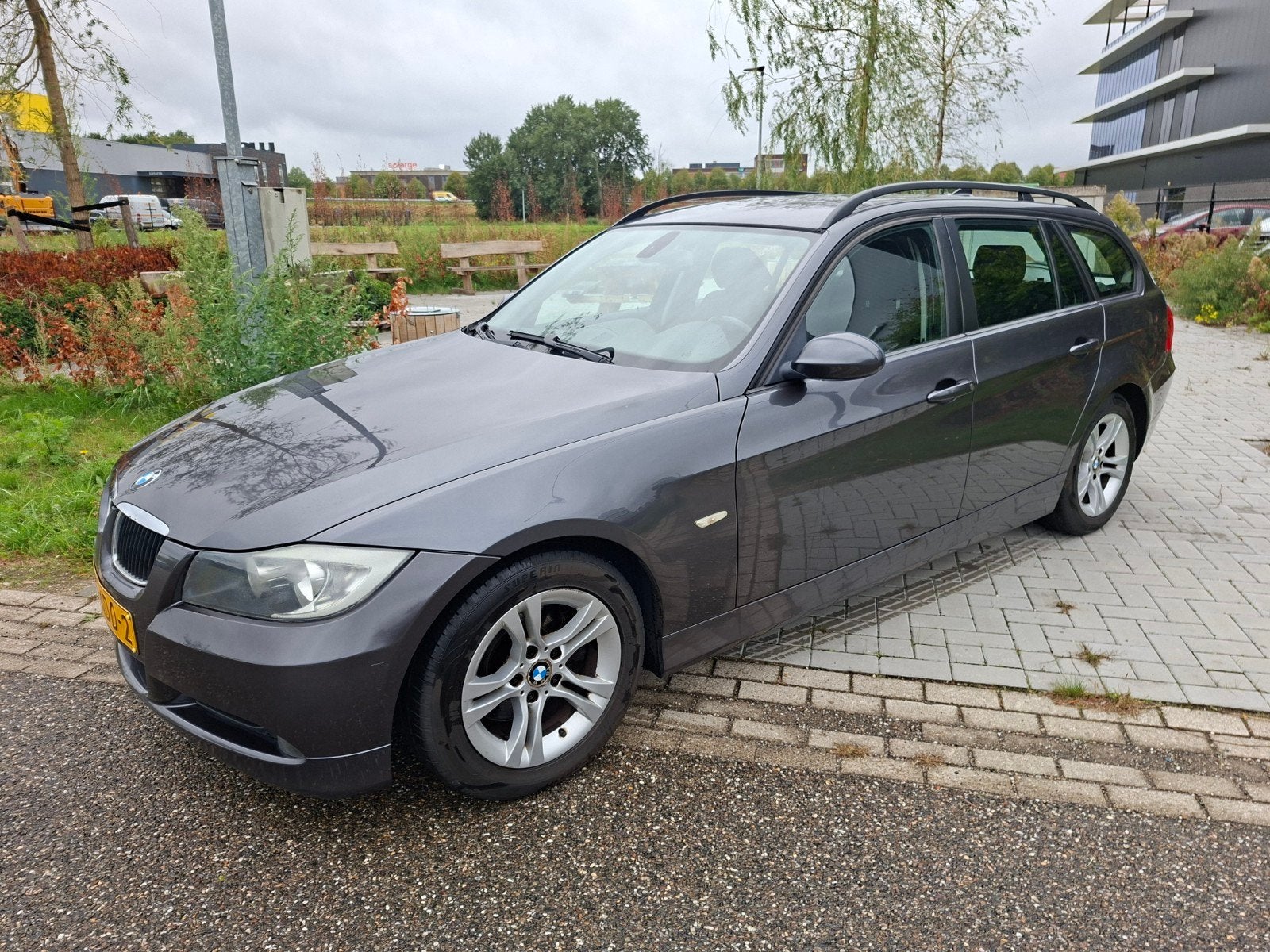 BMW 320i touring, Auto's, Achterwielaandrijving, 4 cilinders, Stationwagon, Handgeschakeld