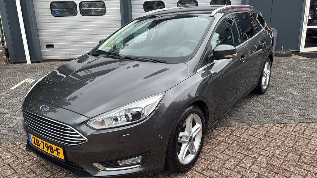 Ford Focus Wagon 1.5 Titanium garantie / afleverbeurt 150PK, Auto's, Euro 6, 4 cilinders, 150 pk, Handgeschakeld