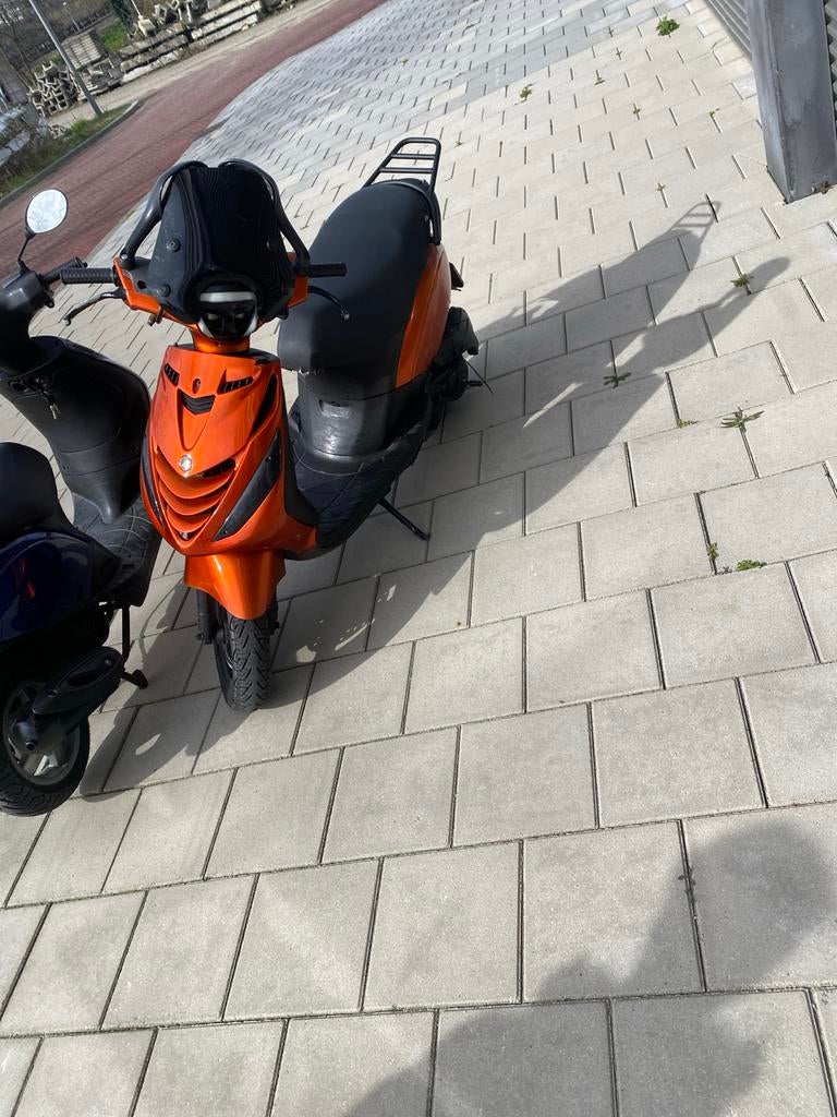Zip 80cc, Fietsen en Brommers, Snorfietsen en Snorscooters, Gebruikt, Piaggio, Benzine, Ophalen