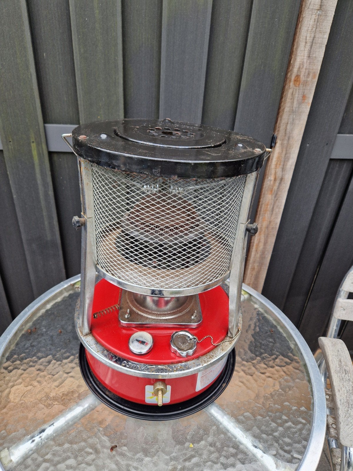 Vintage Petroleumkachel - Rood en Zwart, Ophalen, Gebruikt, Overige brandstoffen, Petroleumkachel
