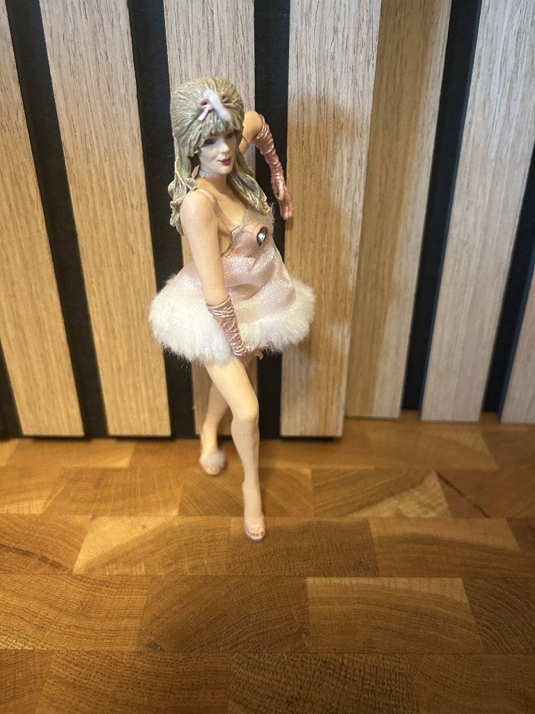 Austin Powers Fembot actiefiguur, Ophalen, Gebruikt